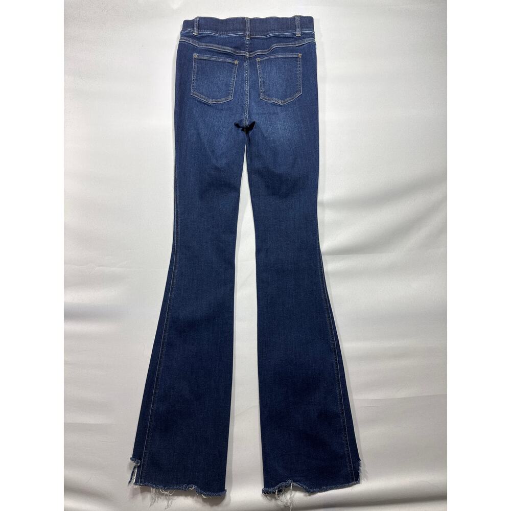 Spanx Women's Raw Hem Bootcut Blue Stretch Denim Pull On Jeans - M (28x34.5) - Picture 2 of 3